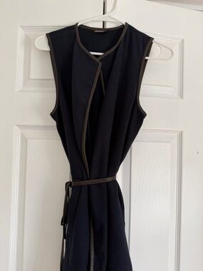 J. McLaughlin Black Sleeveless Cardigan with Brown Trim